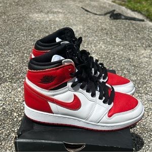 Jordan 1 is in great condition red, white, and black